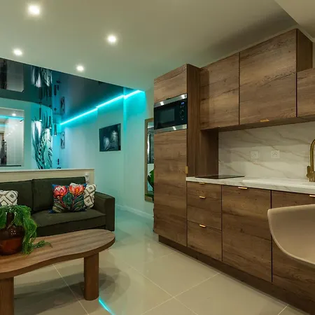 Lagoon - Modern With Private Terrace In The Cap Dagde