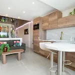 Lagoon Moderno Con Terraza Privada En El Pueblo Naturista Сasa de vacaciones *