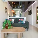 Lagoon Moderno Con Terraza Privada En El Pueblo Naturista Сasa de vacaciones
