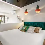 Lagoon Moderno Con Terraza Privada En El Pueblo Naturista *