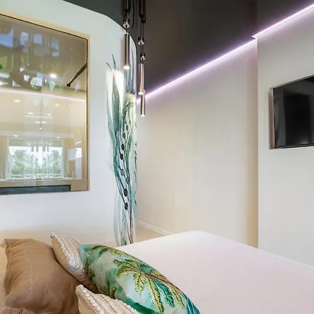 Vakantiehuis Lagoon - Modern With Private Terrace In The Cap Dagde